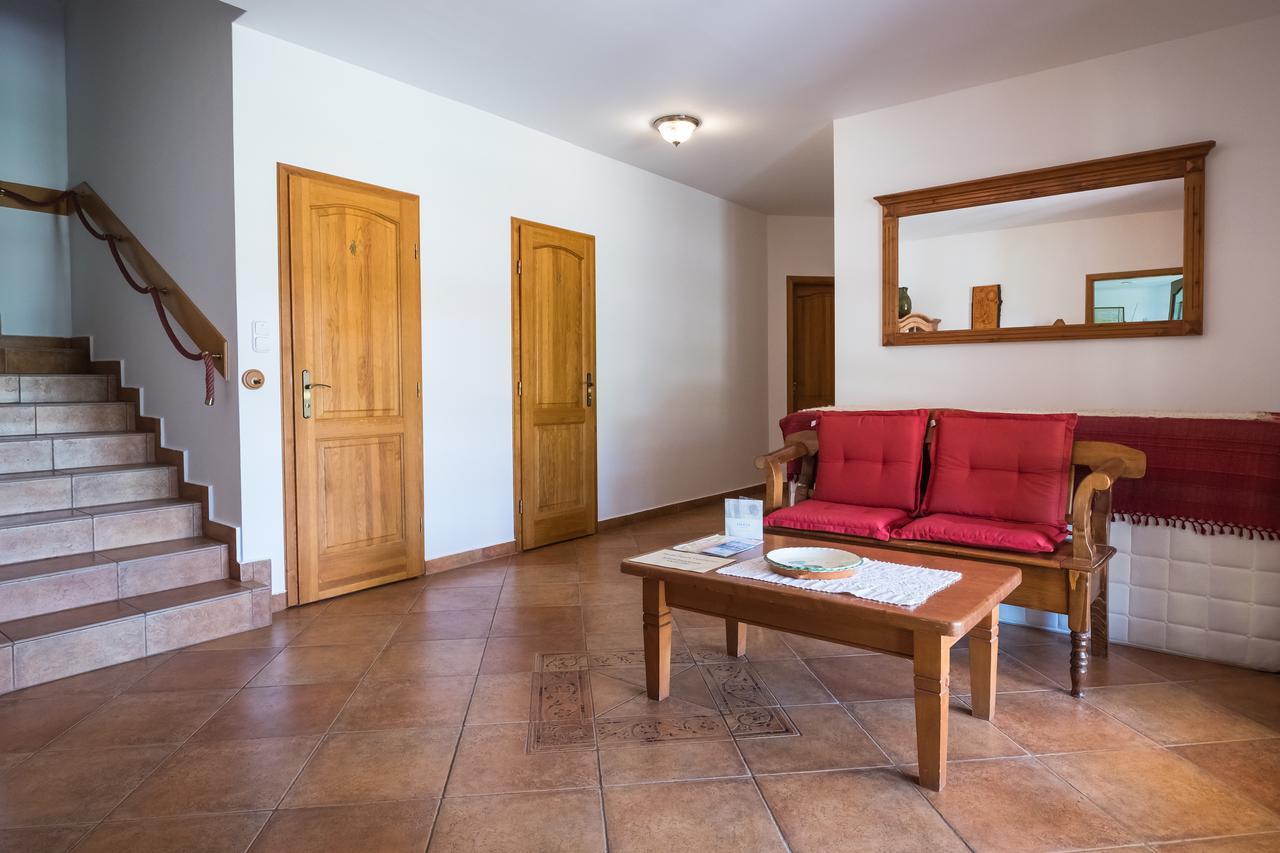 Figula Vendeghaz Hotel Balatonfured Ngoại thất bức ảnh